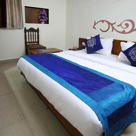Hotel Campus Ahmedabad Ngoại thất bức ảnh