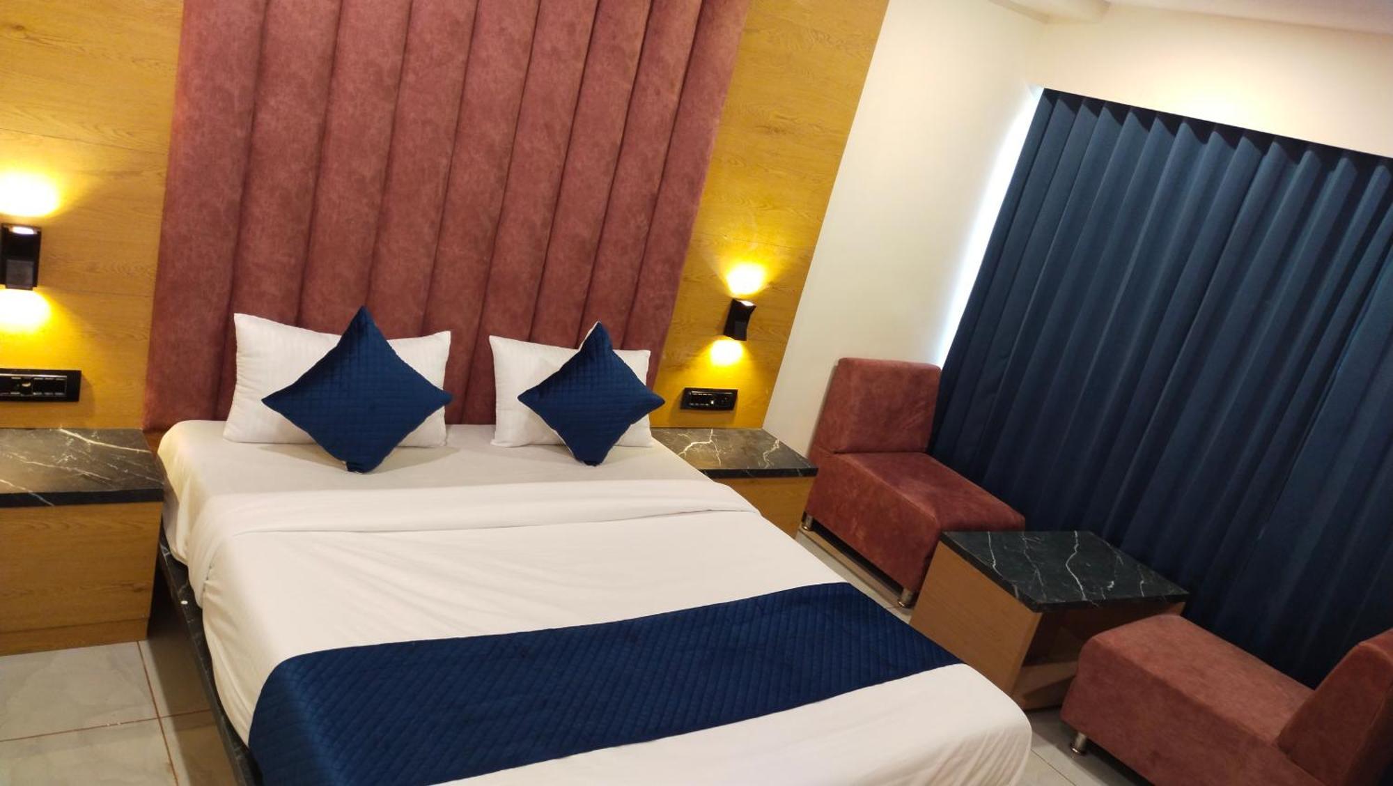 Hotel Campus Ahmedabad Ngoại thất bức ảnh